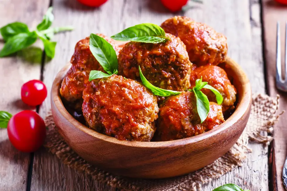 Meatballs in Tomato Sauce